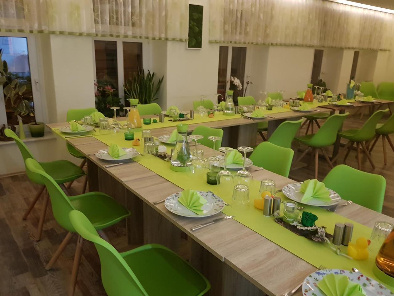 Gasthuis Auenwald Und Apartmenthaus 3*