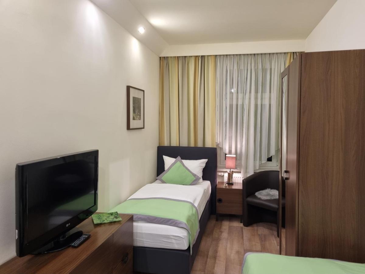 Гостевой дом Auenwald Hotel Und Apartmenthaus Лейпциг