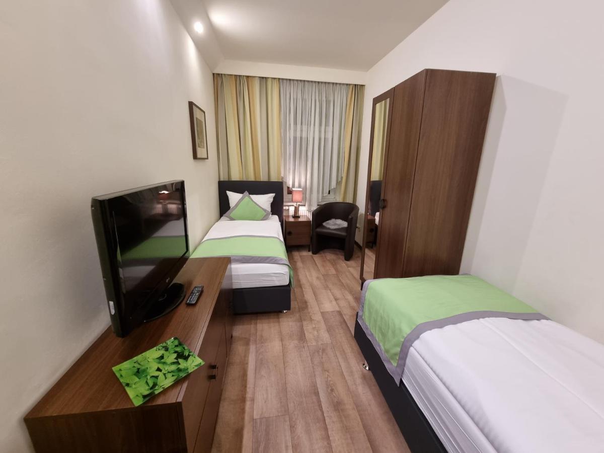 Гостевой дом Auenwald Hotel Und Apartmenthaus Лейпциг
